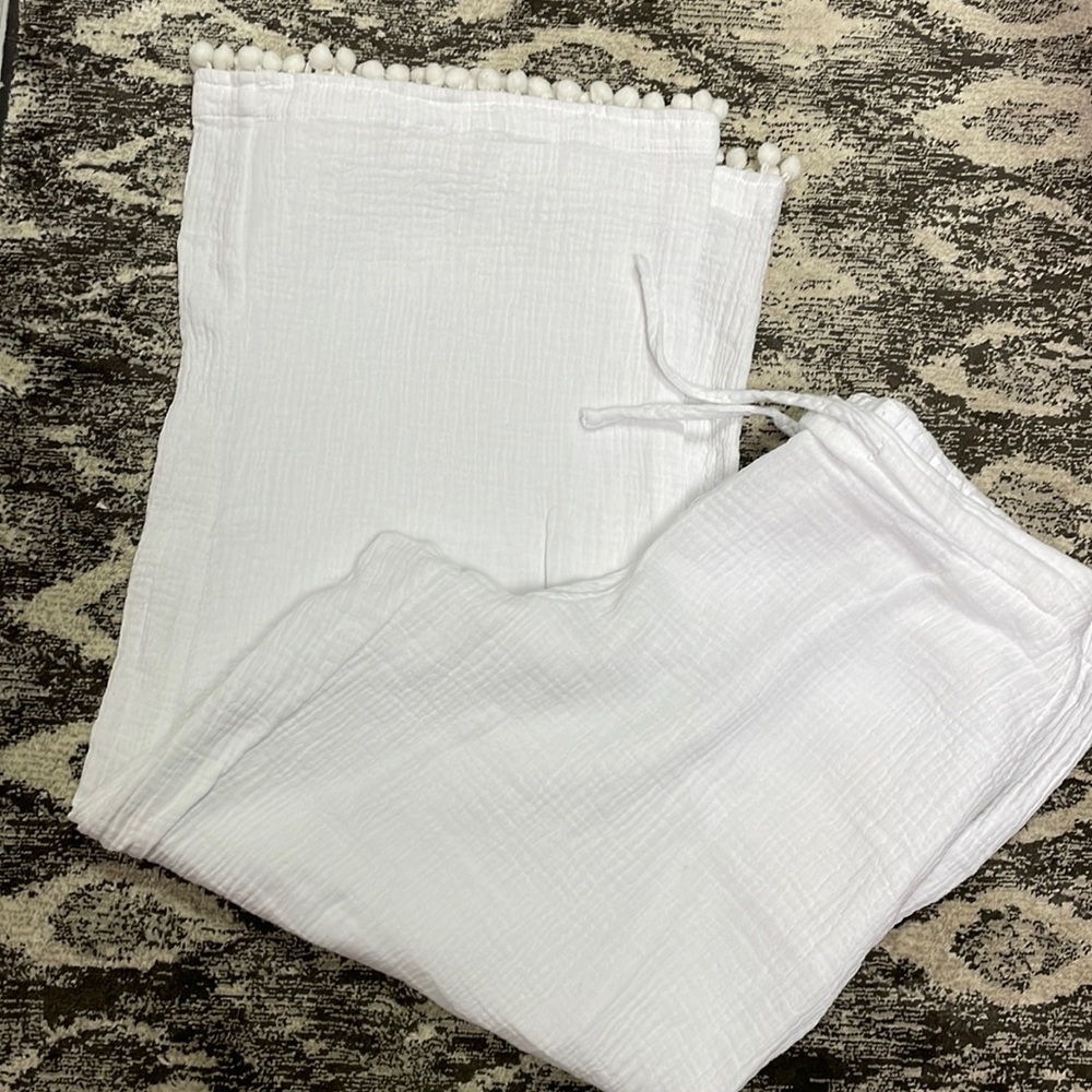 White 100% cotton pants size Large